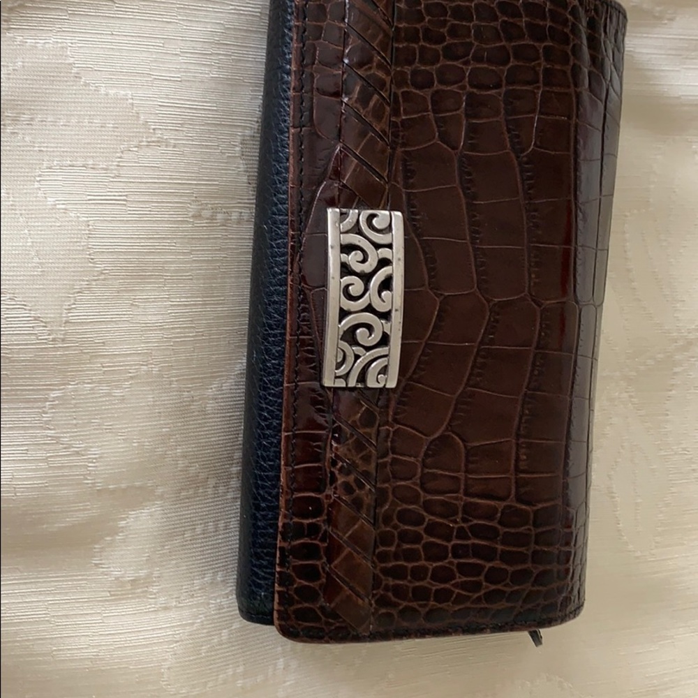 Brighten wallet